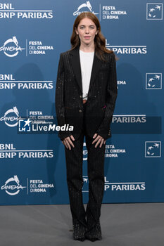 2024-10-18 - Valentina Romani attends the Photocall of the movie “Mike” during the 19th Rome Film Festival at Auditorium Parco Della Musica on October 18, 2024 in Rome, Italy. - THE 19TH ROME FILM FEST PHOTOCALL 