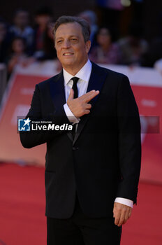 2024-10-18 - Gabriele Muccino attends the Red Carpet of the movie “Fino alla Fine” during the 19th Rome Film Festival at Auditorium Parco Della Musica on October 18, 2024 in Rome, Italy. - THE 19TH ROME FILM FEST RED CARPET 