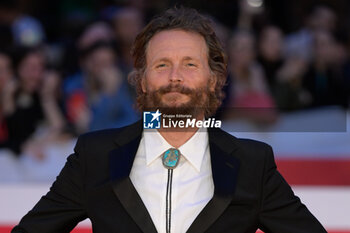 2024-10-18 - Jovanotti attends the red Carpet of the movie “Fino alla Fine” during the 19th Rome Film Festival at Auditorium Parco Della Musica on October 18, 2024 in Rome, Italy. - THE 19TH ROME FILM FEST RED CARPET 