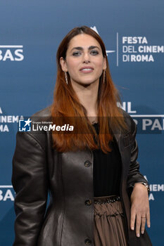 2024-10-21 - Miriam Leone attends the Photocall of the movie “Miss Fallaci” during the 19th Rome Film Festival at Auditorium Parco Della Musica on October 21, 2024 in Rome, Italy. - THE 19TH ROME FILM FEST PHOTOCALL 