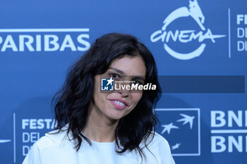 2024-10-25 - Irene Maiorino attends the Photocall of the movie “L’Amica Geniale” during the 19th Rome Film Fest at Auditorium Parco Della Musica on October 25, 2024 in Rome, Italy. - THE 19TH ROME FILM FEST PHOTOCALL “L'AMICA GENIALE. STORIA DELLA BAMBINA PERDUTA