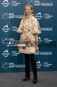 2024-10-25 - Alba Rohrwacher attends the Photocall of the movie “L’Amica Geniale” during the 19th Rome Film Fest at Auditorium Parco Della Musica on October 25, 2024 in Rome, Italy. - THE 19TH ROME FILM FEST PHOTOCALL “L'AMICA GENIALE. STORIA DELLA BAMBINA PERDUTA