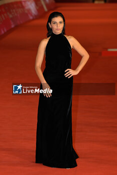 2024-10-25 - Irene Maiorino attends the Red Carpet of the movie “L'Amica Geniale. Storia Della Bambina Perduta” during the 19th Rome Film Fest at Auditorium Parco Della Musica on October 25, 2024 in Rome, Italy. - THE 19TH ROME FILM FEST RED CARPET “L'AMICA GENIALE. STORIA DELLA BAMBINA PERDUTA