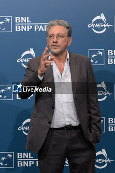 2024-10-26 - Sergio Castellitto attends the Photocall of the movie “Conclave” during the 19th Rome Film Fest at Auditorium Parco della Musica on October 26, 2024 in Rome, Italy. - THE 19TH ROME FILM FEST PHOTOCALL “CONCLAVE