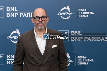 2024-10-26 - Edward Berger director attends the Photocall of the movie “Conclave” during the 19th Rome Film Fest at Auditorium Parco della Musica on October 26, 2024 in Rome, Italy. - THE 19TH ROME FILM FEST PHOTOCALL “CONCLAVE