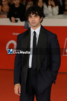 2024-10-26 - Massimiliano Caiazzo attends the Red Carpet of the movie “Storia di una Notte” during the 19th Rome Film Fest at Auditorium Parco della Musica on October 26, 2024 in Rome, Italy. - THE 19TH ROME FILM FEST RED CARPET 