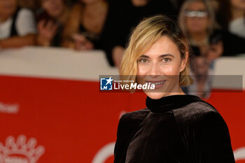 2024-10-26 - Anna Foglietta attends the Red Carpet of the movie “Storia di una Notte” during the 19th Rome Film Fest at Auditorium Parco della Musica on October 26, 2024 in Rome, Italy. - THE 19TH ROME FILM FEST RED CARPET 