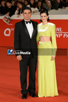 2024-10-26 - Riccardo Scamarcio, Benedetta Porcaroli attends the Red Carpet of the movie “Modi’ – Three Days on the Wing” during the 19th Rome Film Fest at Auditorium Parco della Musica on October 26, 2024 in Rome, Italy. - THE 19TH ROME FILM FEST RED CARPET 