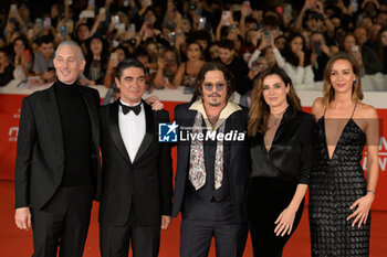 2024-10-26 - Bruno Gouery, Riccardo Scamarcio, Johnny Depp, Luisa Ranieri, Antonia Desplat attends the Red Carpet of the movie “Modi’ – Three Days on the Wing” during the 19th Rome Film Fest at Auditorium Parco della Musica on October 26, 2024 in Rome, Italy. - THE 19TH ROME FILM FEST RED CARPET 