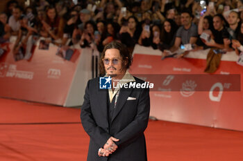 2024-10-26 - Johnny Depp attends the Red Carpet of the movie “Modi’ – Three Days on the Wing” during the 19th Rome Film Fest at Auditorium Parco della Musica on October 26, 2024 in Rome, Italy. - THE 19TH ROME FILM FEST RED CARPET 