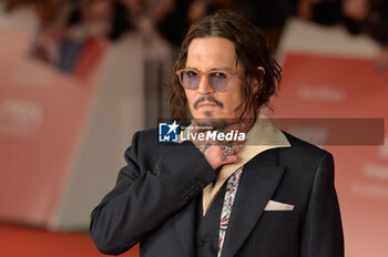 2024-10-26 - Johnny Depp attends the Red Carpet of the movie “Modi’ – Three Days on the Wing” during the 19th Rome Film Fest at Auditorium Parco della Musica on October 26, 2024 in Rome, Italy. - THE 19TH ROME FILM FEST RED CARPET 