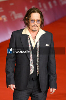 2024-10-26 - Johnny Depp attends the Red Carpet of the movie “Modi’ – Three Days on the Wing” during the 19th Rome Film Fest at Auditorium Parco della Musica on October 26, 2024 in Rome, Italy. - THE 19TH ROME FILM FEST RED CARPET 