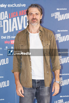 2024-11-11 - Luca Argentero during the Photocall of the movie LA CODA DEL DIAVOLO on november 11, 2024 at Cinema Barberini, Rome, Italy - LA CODA DEL DIAVOLO - NEWS - VIP