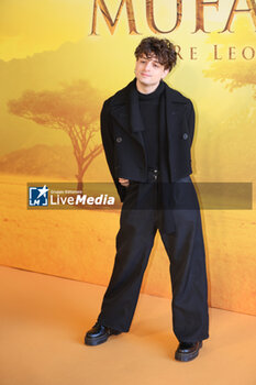 2024-11-15 - Riccardo Suarez, voice of Zazu, during the Photocall of the movie MUFASA - Il Re Leone on November 15, 2024 at Cinema The Space, Rome, Italy - MUFASA - IL RE LEONE - NEWS - VIP