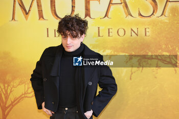 2024-11-15 - Riccardo Suarez, voice of Zazu, during the Photocall of the movie MUFASA - Il Re Leone on November 15, 2024 at Cinema The Space, Rome, Italy - MUFASA - IL RE LEONE - NEWS - VIP