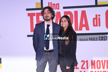 2024-11-18 - Michele Abatantuono and Lara Prando during the Photocall of the movie UNA TERAPIA DI GRUPPO on November 18, 2024 at Cinema The Space, Rome, Italy - UNA TERAPIA DI GRUPPO - NEWS - VIP