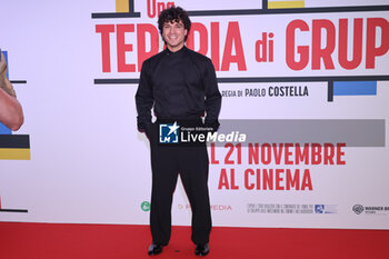 2024-11-18 - Leo Gassmann during the Photocall of the movie UNA TERAPIA DI GRUPPO on November 18, 2024 at Cinema The Space, Rome, Italy - UNA TERAPIA DI GRUPPO - NEWS - VIP