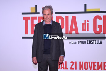 2024-11-18 - Roberto Sessa during the Photocall of the movie UNA TERAPIA DI GRUPPO on November 18, 2024 at Cinema The Space, Rome, Italy - UNA TERAPIA DI GRUPPO - NEWS - VIP