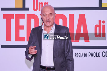 2024-11-18 - Claudio Bisio during the Photocall of the movie UNA TERAPIA DI GRUPPO on November 18, 2024 at Cinema The Space, Rome, Italy - UNA TERAPIA DI GRUPPO - NEWS - VIP