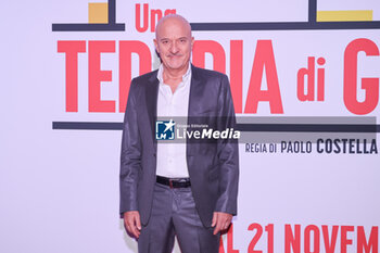 2024-11-18 - Claudio Bisio during the Photocall of the movie UNA TERAPIA DI GRUPPO on November 18, 2024 at Cinema The Space, Rome, Italy - UNA TERAPIA DI GRUPPO - NEWS - VIP