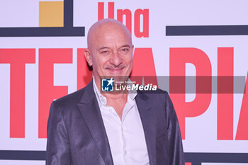 2024-11-18 - Claudio Bisio during the Photocall of the movie UNA TERAPIA DI GRUPPO on November 18, 2024 at Cinema The Space, Rome, Italy - UNA TERAPIA DI GRUPPO - NEWS - VIP