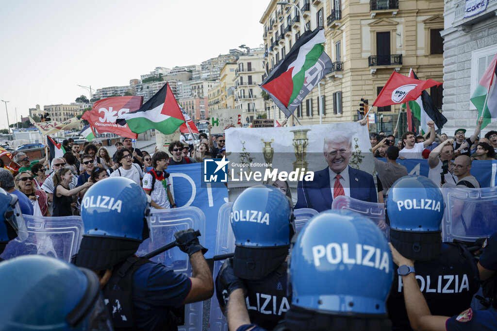 Activists Protest in Naples Against War: Solidarity with Palestine, Banner of Meloni and Trump Burned - NEWS - CRONACA