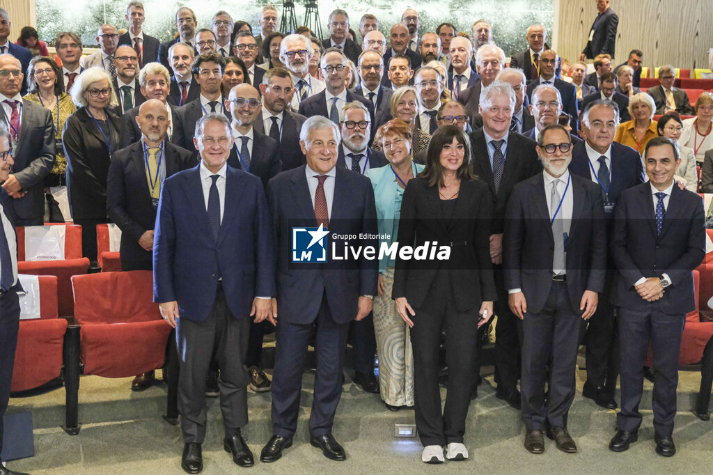 Diplomacy and Science United to Promote Italy: Tajani and Bernini in Naples - NEWS - POLITICS