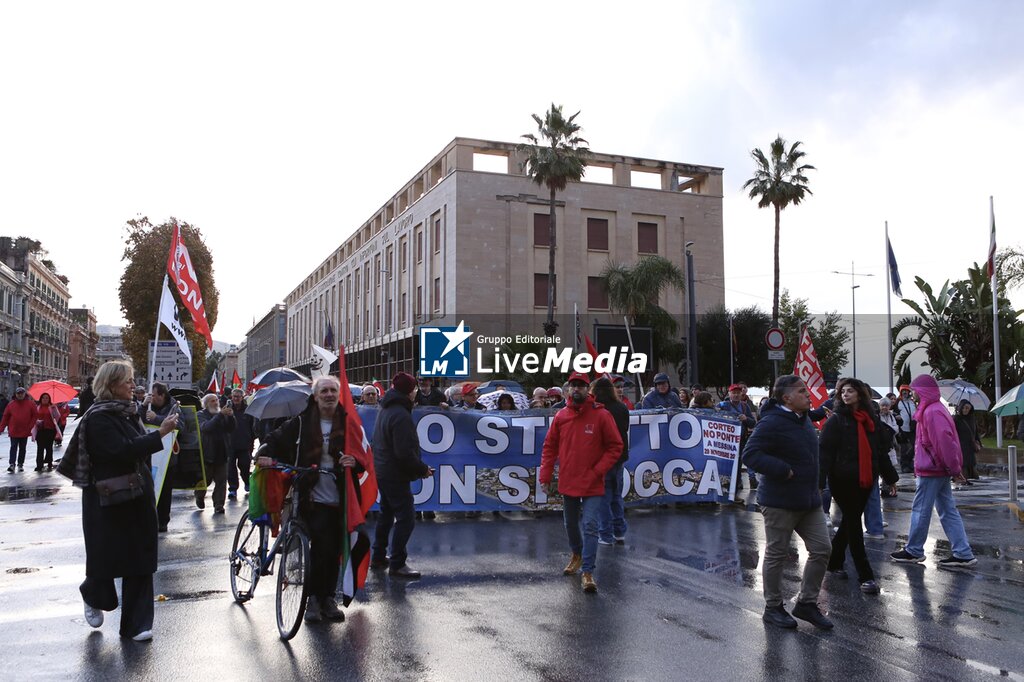 NATIONAL DEMONSTRATION AGAINST THE BUILDING OF MESSINA STRAIT BRIDGE - NEWS - POLITICS