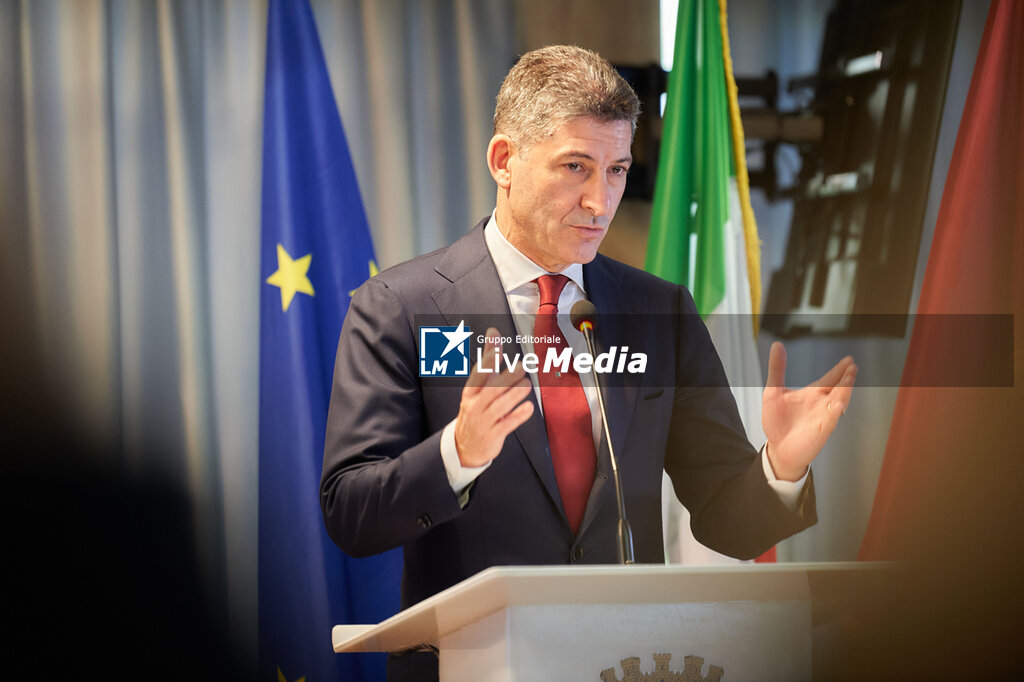 Police Chief and Director General of Public Safety Vittorio Pisani inaugurates the Protected Hearing Room for vulnerable victims  at the Catanzaro Police Headquarters. - NEWS - SOCIETY