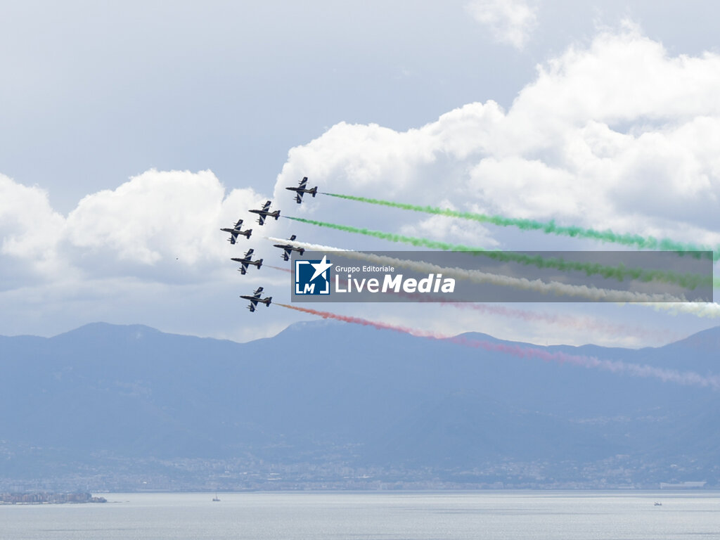 130th Anniversary of Italian Air Force Celebrated on Naples Seafront - NEWS - CHRONICLE