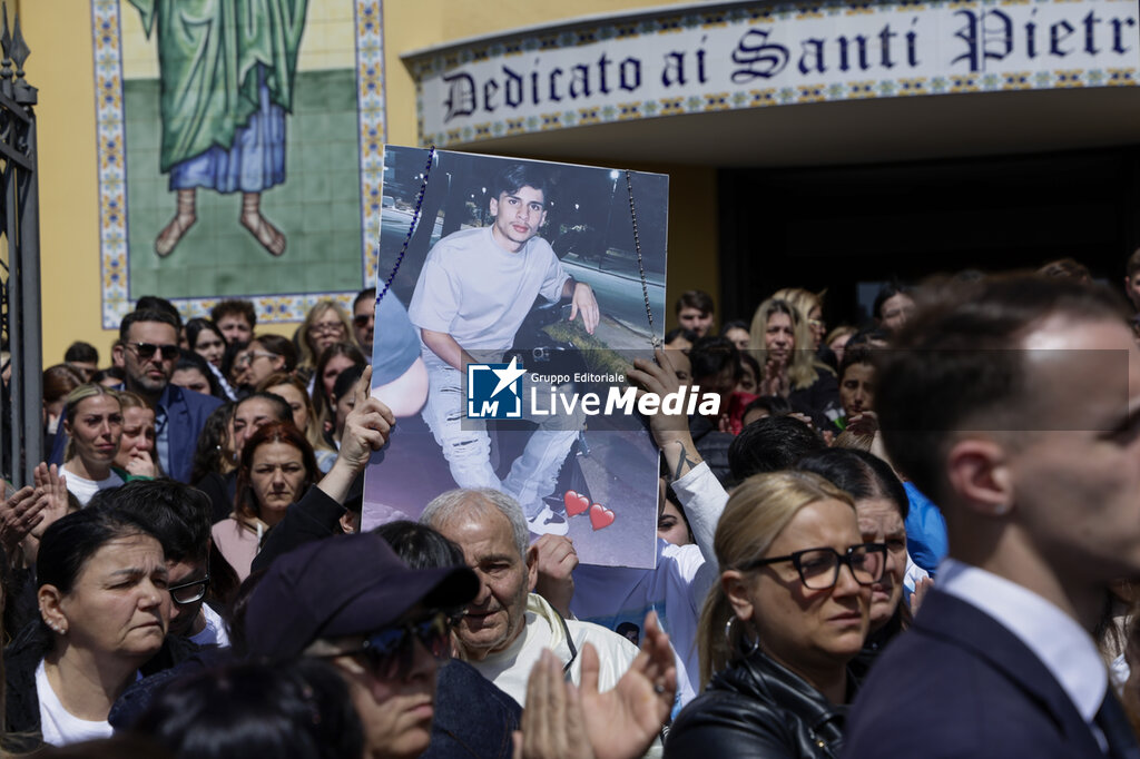 Fabio Ascione, Last Farewell to 20-Year-Old Shot on His Way Home - NEWS - CHRONICLE