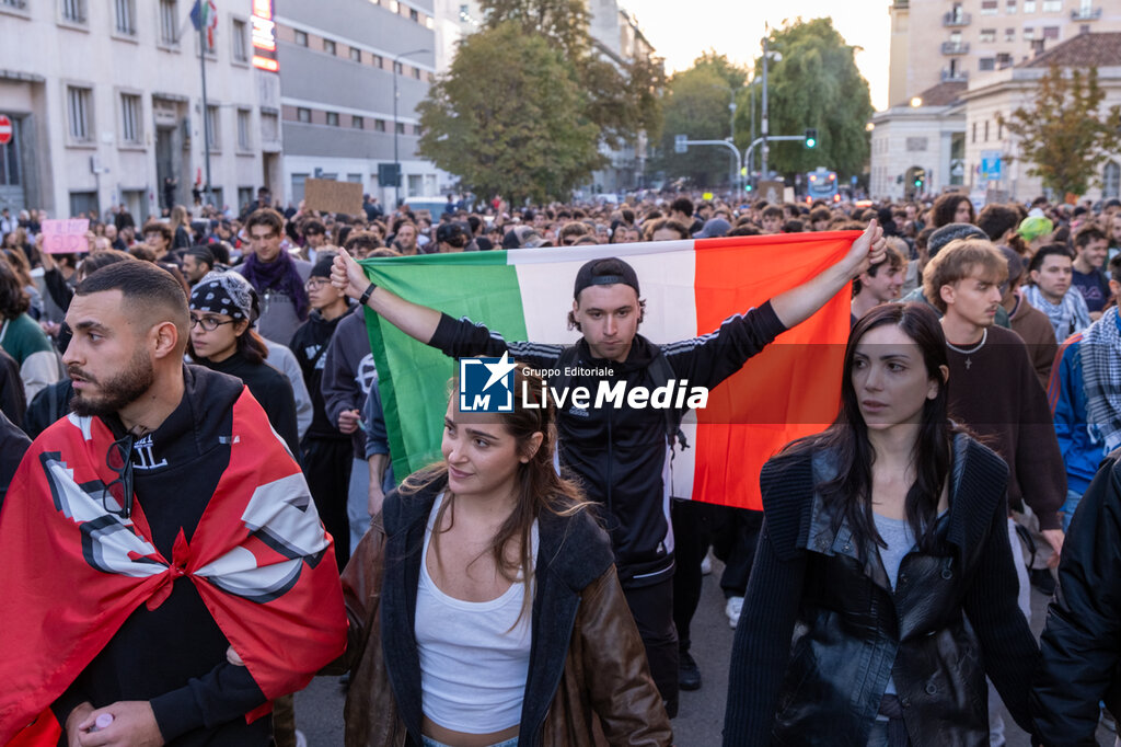 Protest demonstration in Milan - NEWS - CHRONICLE