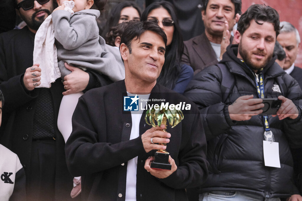 Celebration in Naples for Sal Da Vinci After Victory at the Sanremo Festival - NEWS - EVENTS