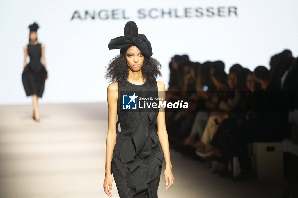 Desfile de la firma Angel Schlesser en la semana de la moda de Madrid MBFW - NEWS - FASHION