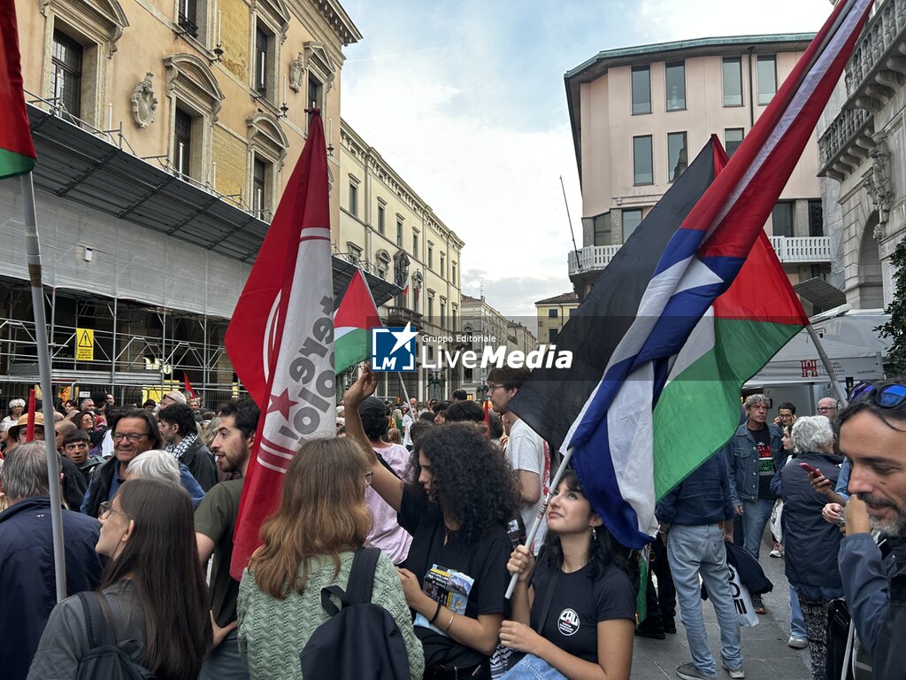 Pro-Palestine march in Padua - NEWS - POLITICS