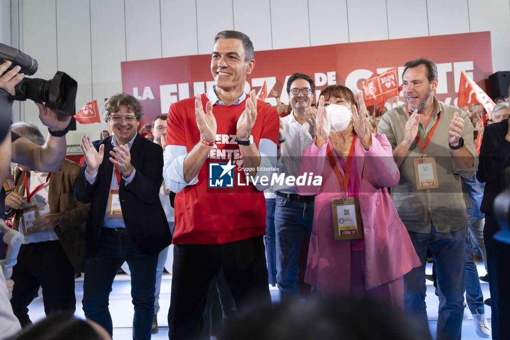 Pedro Sanchez and Begona Gomez attending PSOE political rally in Madrid on Saturday, 17 October 2026. - NEWS - POLITICS