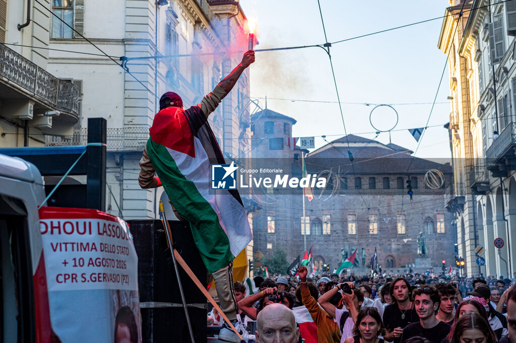 Regional demonstration for Palestine-Turin - REPORTAGE - POLITICS