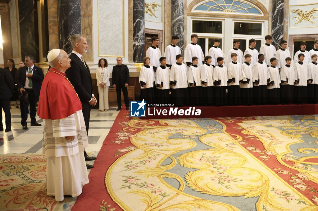 Encuentro del Papa Leon con la Familia Real en el Palacio Real - NEWS - RELIGION