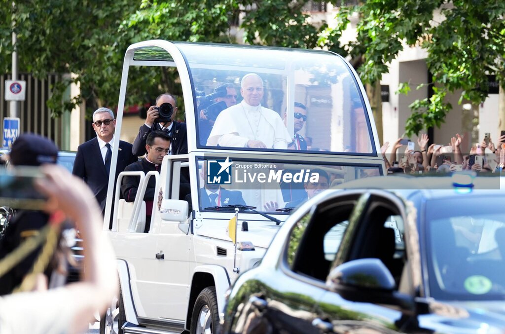 El Papa Leon se dirige a Cibeles para oficiar la misa este domingo en Madrid - NEWS - RELIGION