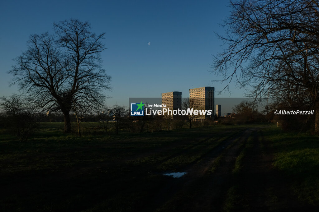 London prepares to lift lockdown measures - REPORTAGE - ECONOMY