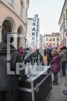 2021-02-23 - La Manifestazione davanti al Teatro Verdi - MANIFESTAZIONE DELLE MAESTRANZE DELLO SPETTACOLO VENETO - NEWS - CHRONICLE