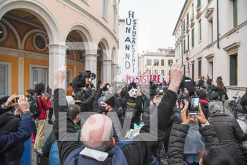 2021-02-23 - La Manifestazione davanti al Teatro Verdi - MANIFESTAZIONE DELLE MAESTRANZE DELLO SPETTACOLO VENETO - NEWS - CHRONICLE