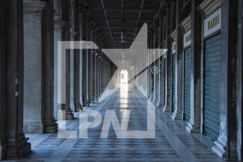 2021-03-15 - Portici in Piazza San Marco - VENEZIA IN ZONA ROSSA - NEWS - CHRONICLE