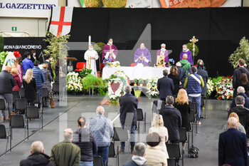 2021-04-12 - La cerimonia funebre - FUNERALE DI MICHELE PASINATO - NEWS - CHRONICLE