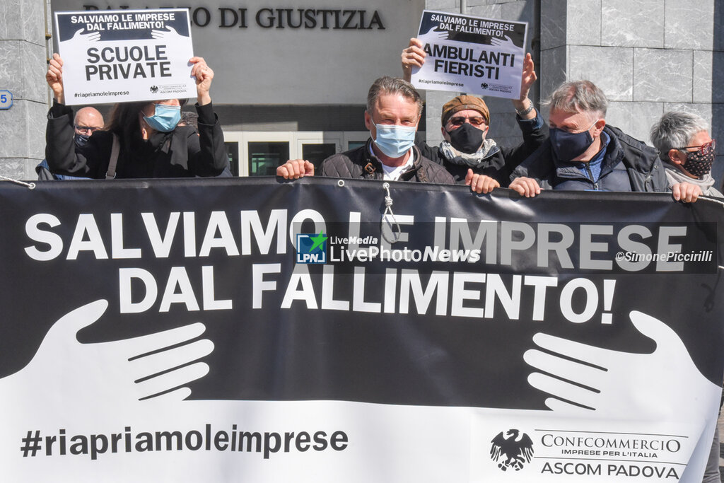 Flash Mob Ascom davanti al Tribunale di Padova - NEWS - WORK