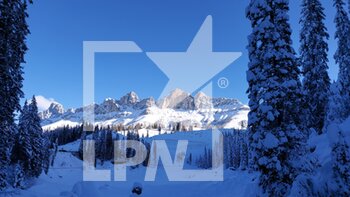 2020-12-13 - Le Dolomiti innevate - PROROGATA L'APERTURA DEGLI IMPIANTI SCIISTICI - NEWS - PLACES