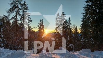 2020-12-13 - Le Dolomiti al tramonto - PROROGATA L'APERTURA DEGLI IMPIANTI SCIISTICI - NEWS - PLACES