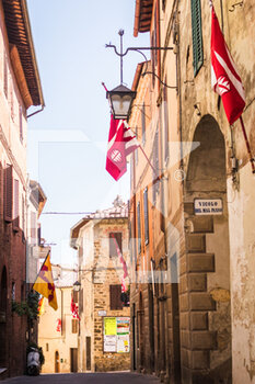 2021-06-02 - Tuscan streets, Montalcino - SPRING IN TUSCANY - REPORTAGE - PLACES