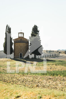 2021-06-02 - Chapel of the Madonna of Vitaleta - SPRING IN TUSCANY - REPORTAGE - PLACES