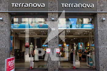 2020-05-18 - Riaprono i negozi di abbigliamento e vendita al dettaglio a Milano - RIAPERTURA NEGOZI E RISTORANTI E LAVORI DI SANIFICAZIONE NELLA FASE 2 COVID-19 - NEWS - WORK